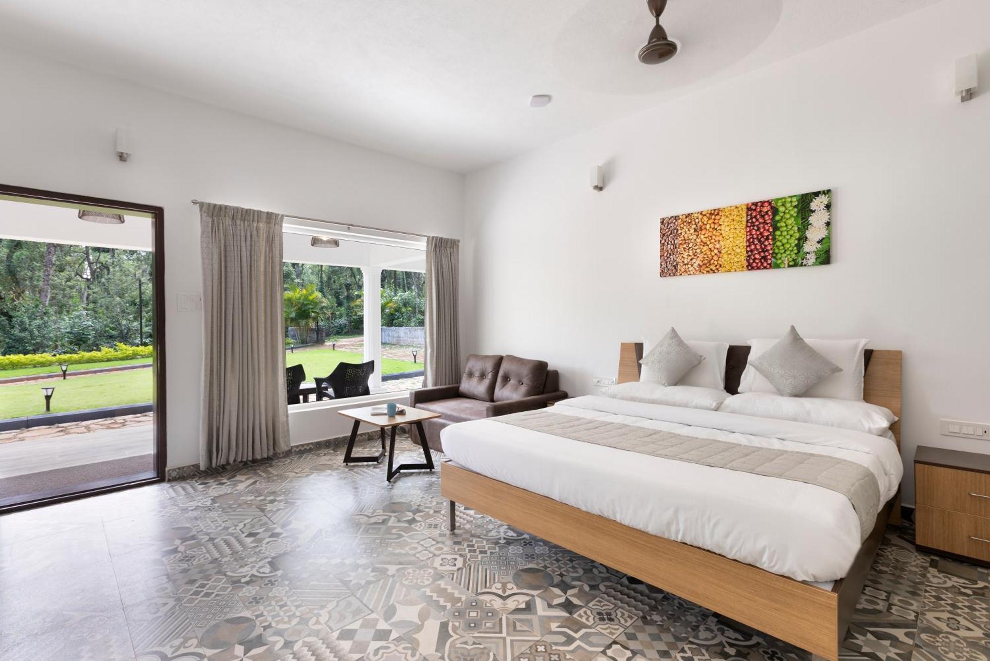 Tusker Trail By Luxunlock Hotel Suntikoppa Exterior photo
