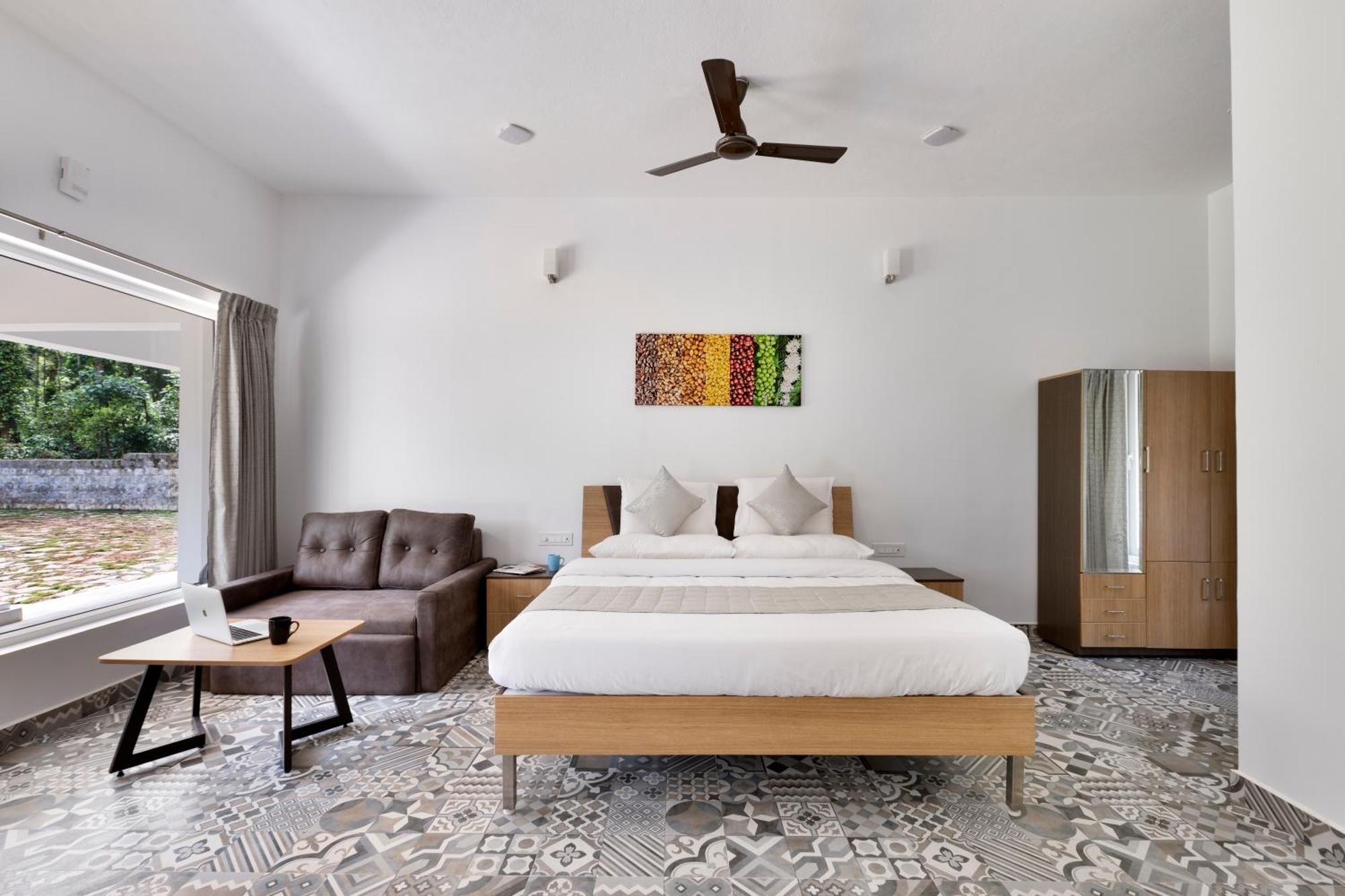 Tusker Trail By Luxunlock Hotel Suntikoppa Exterior photo